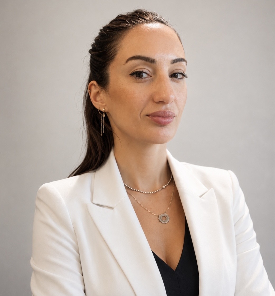 Dr. Eleni Valiraki-Valiri