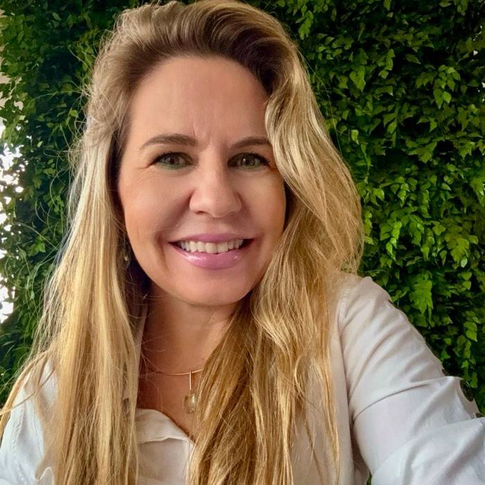 Dr. Raquel Keller, Dermatologist & Medical AI Consultant